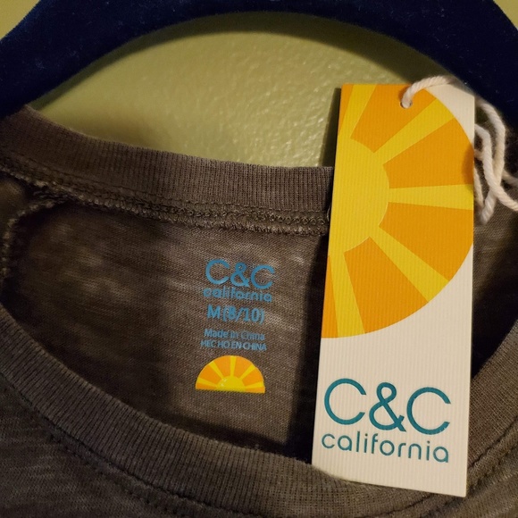 graphic tee be your own kind of beautiful - Picture 2 of 5